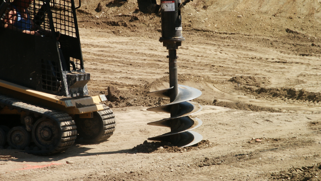 Tarière accessoire BTP Charente-Maritime France Matériels Services FMS